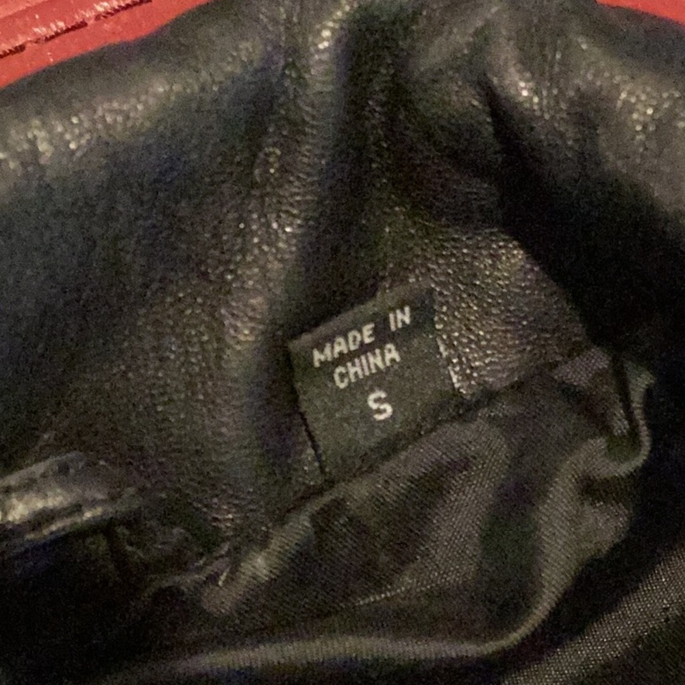 Beautiful leather jacket - Picture 4 of 8